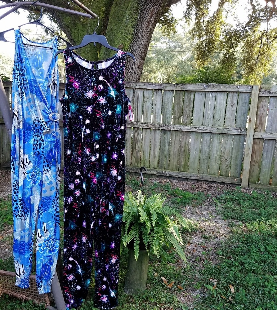 2 Jumpsuits Xhilaration